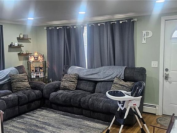 4th image of 60 Tampa Ave