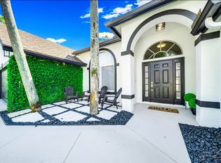 13064 Meadowbreeze Dr, Wellington, FL 33414