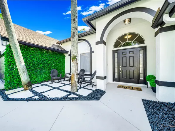 13064 Meadowbreeze Dr, Wellington, FL 33414