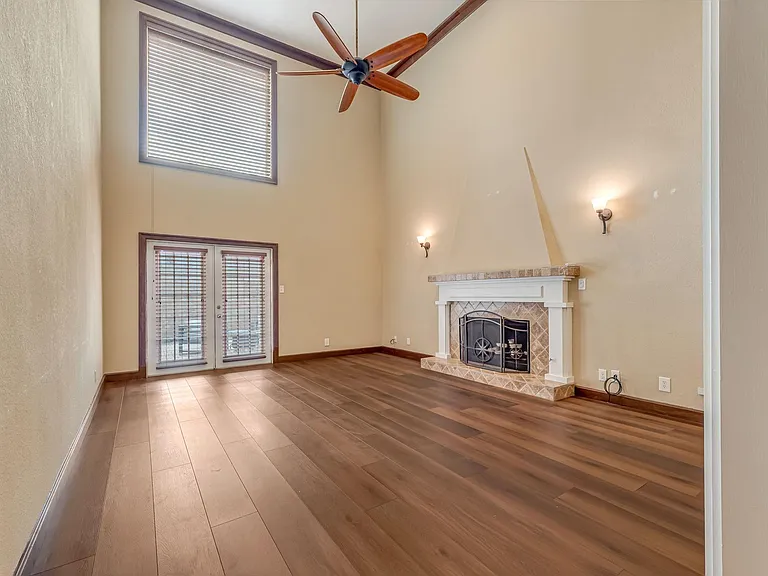 516 S Post Oak Ln #18 — Photo 7