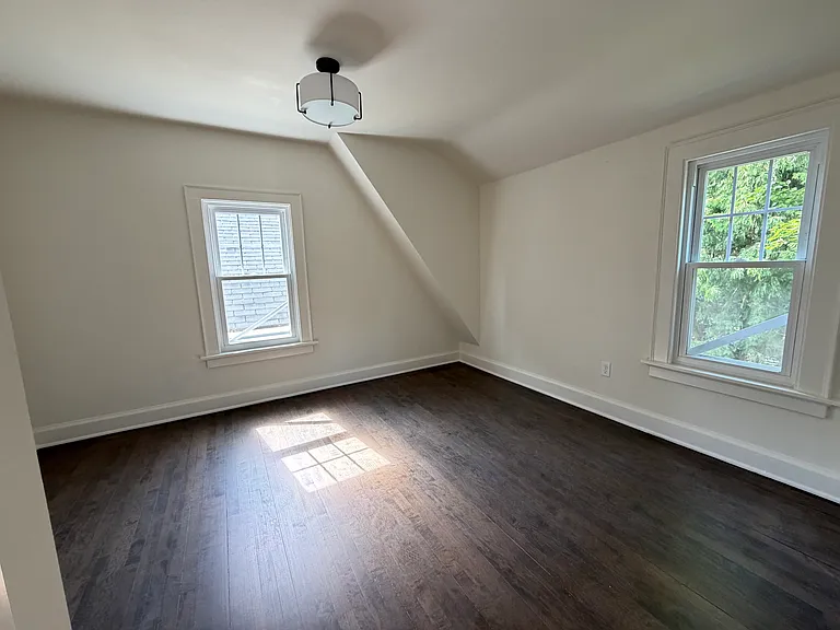 8308 Gridley Ave — Photo 13