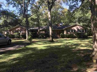 355 Rum Gully Cir, Murrells Inlet, SC 29576