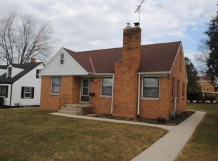1002 S 102nd St, West Allis, WI 53214