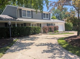 25964 Kilreigh Dr, Farmington Hills, MI 48336