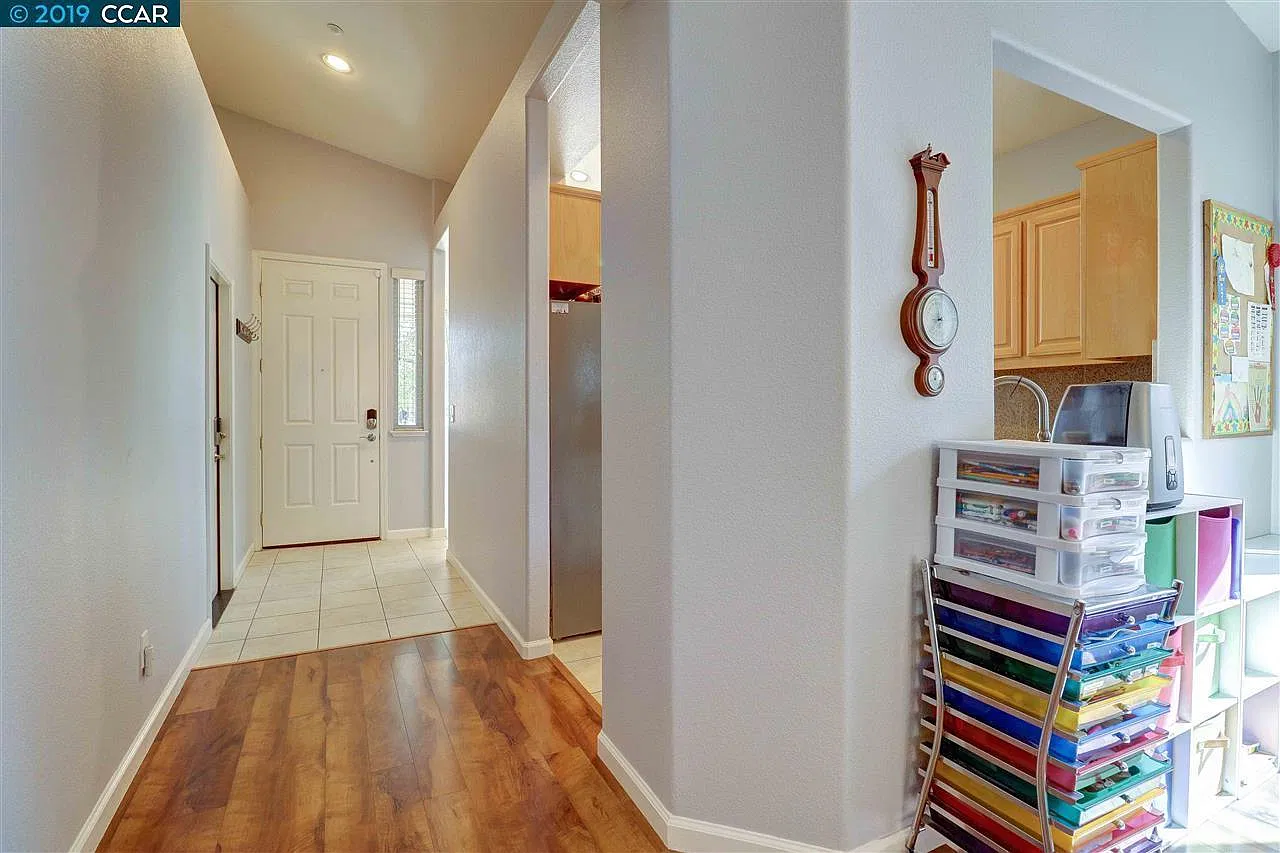 3 bed, 1413 sqft, $4,000 — Photo 4