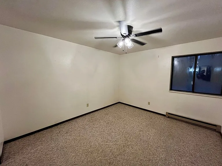 1703 Sawyer Dr — Photo 7
