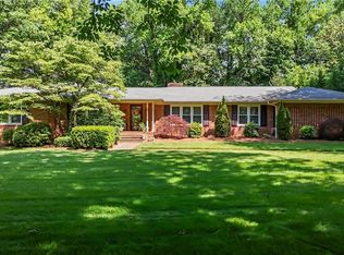 2053 Nottingham Ln, Burlington, NC 27215