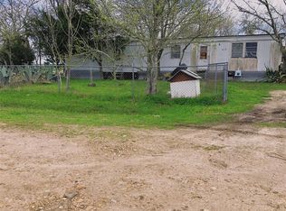 815 Brenham St, Ellinger, TX 78938