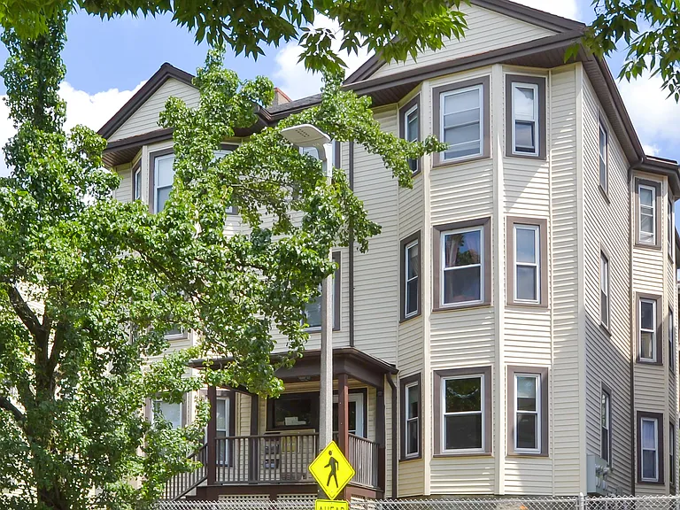 3270 Washington St #A — Photo 1
