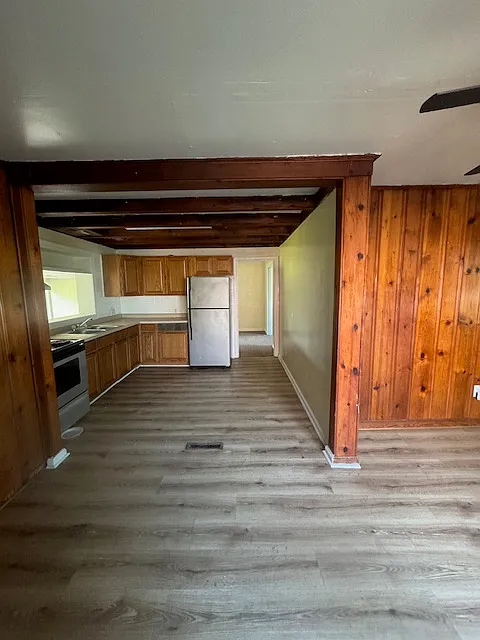 3 bed, 1366 sqft, $1,850 — Photo 4
