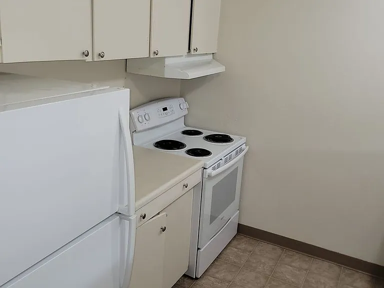 339-Walnut Hill Apartments — Photo 7