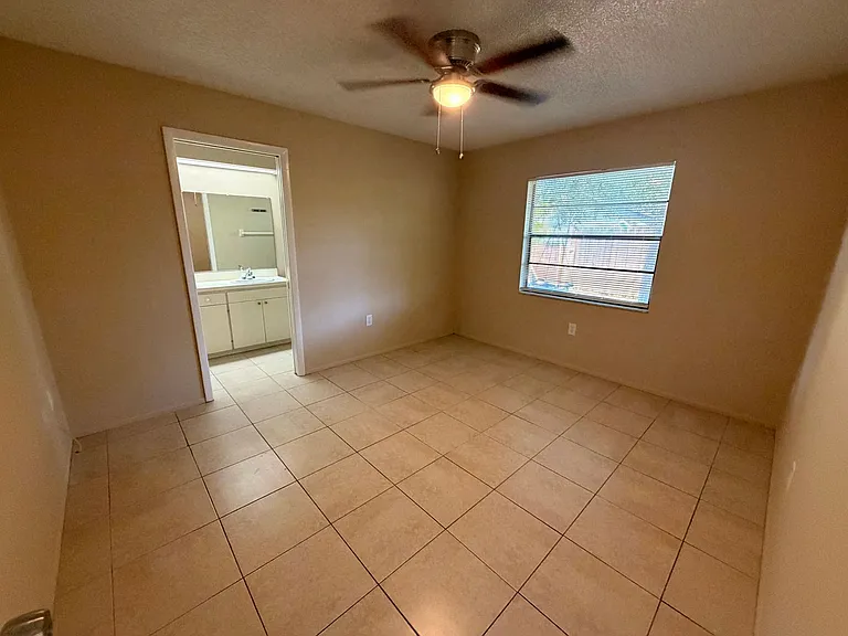 3109 Elmer St — Photo 16