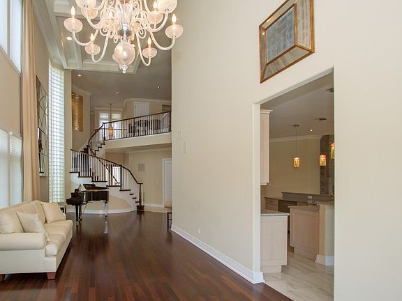 Magnificent HW Floors