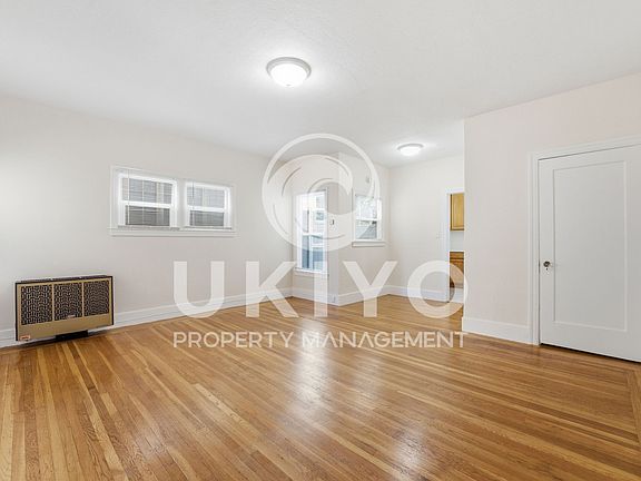2nd image of 456 Lee St #5
