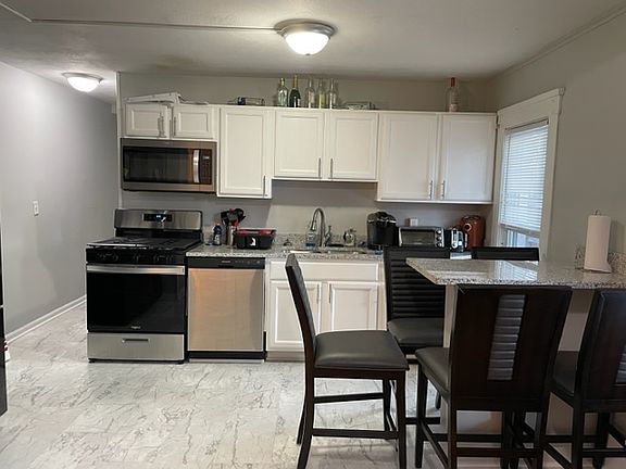 5th image of 93-95 Tompkins St #2
