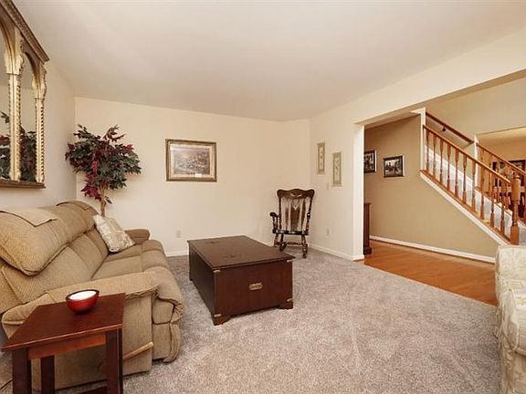 4th image of 4059 Lost Willow Dr
