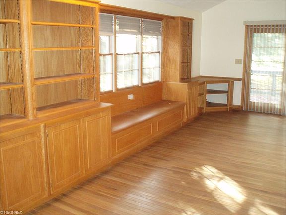 5th image of 5818 Layor Dr