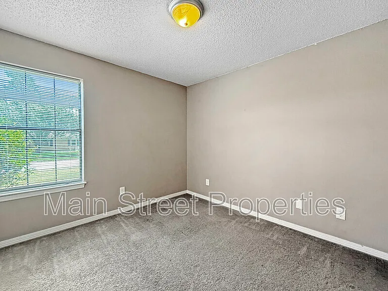7524 Sandy Creek Dr — Photo 14