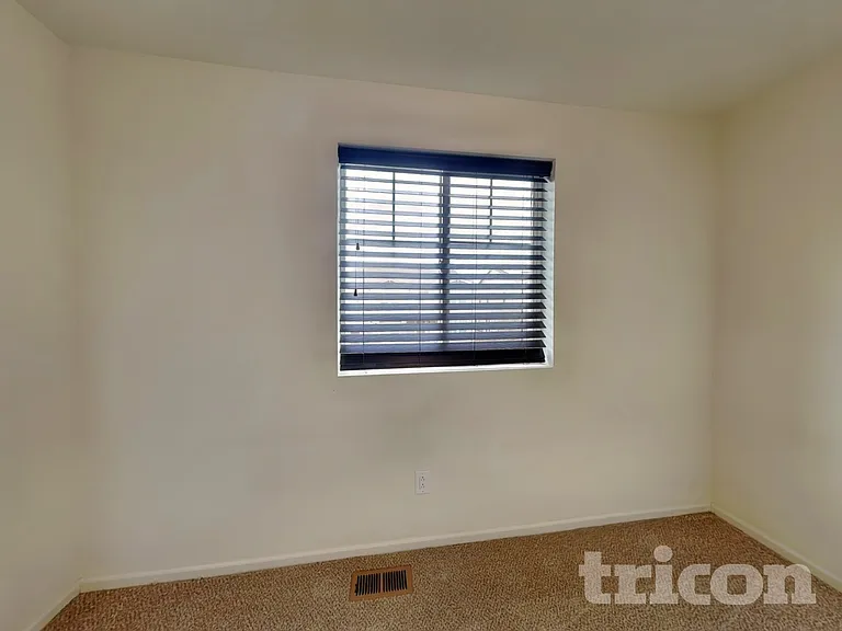 21895 E Radcliff Cir — Photo 13