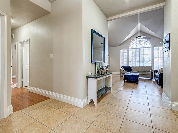 5th image of 608 Santa Barbara Dr