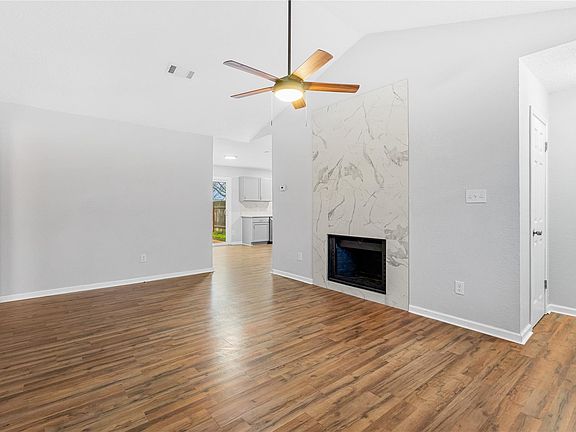 4th image of 10511 Man O War Ave