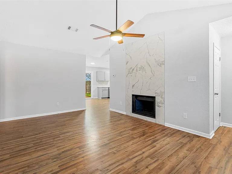 10511 Man O War Ave — Photo 4