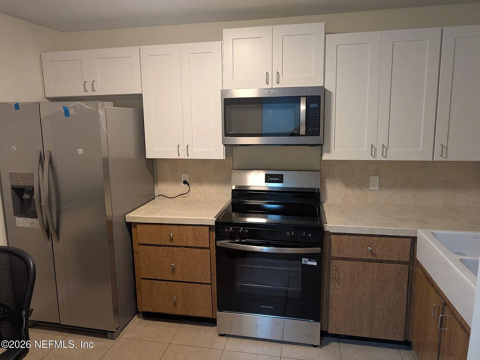 2 bed, 2.5 bath, 1258 sqft, $1,395 — Photo 2