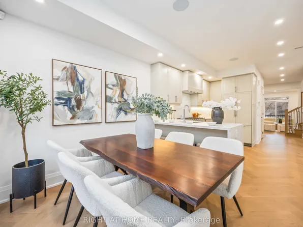 34 A Morningside Ave, Toronto, ON M6S 1C4