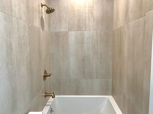 Rented by Lofts and Flats LLC | media 18