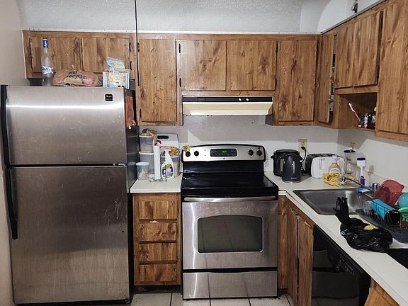 3rd image of 10982 Royal Palm Boulevard #1-2