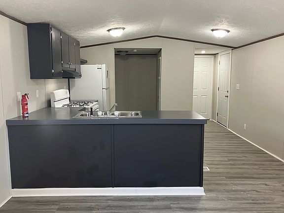 3rd image of 2620 N Washington St #11R