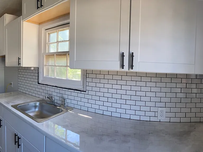 1007 Grant St — Photo 5