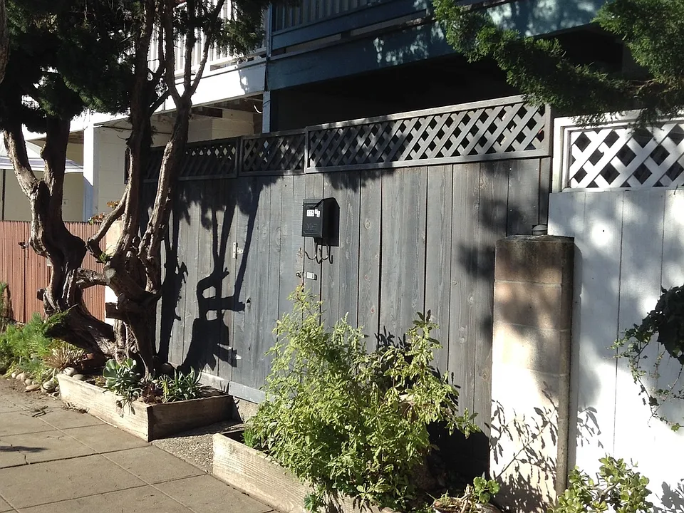 115.5 Marina Ave