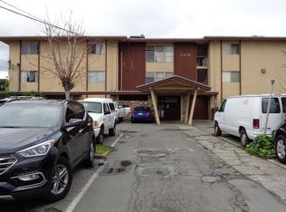 2328 Seminary Ave #215, Oakland, CA 94605