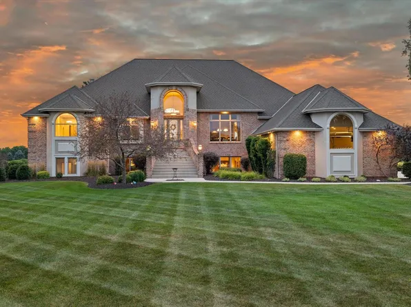 37715 Wildwood LANE, Oconomowoc, WI 53066