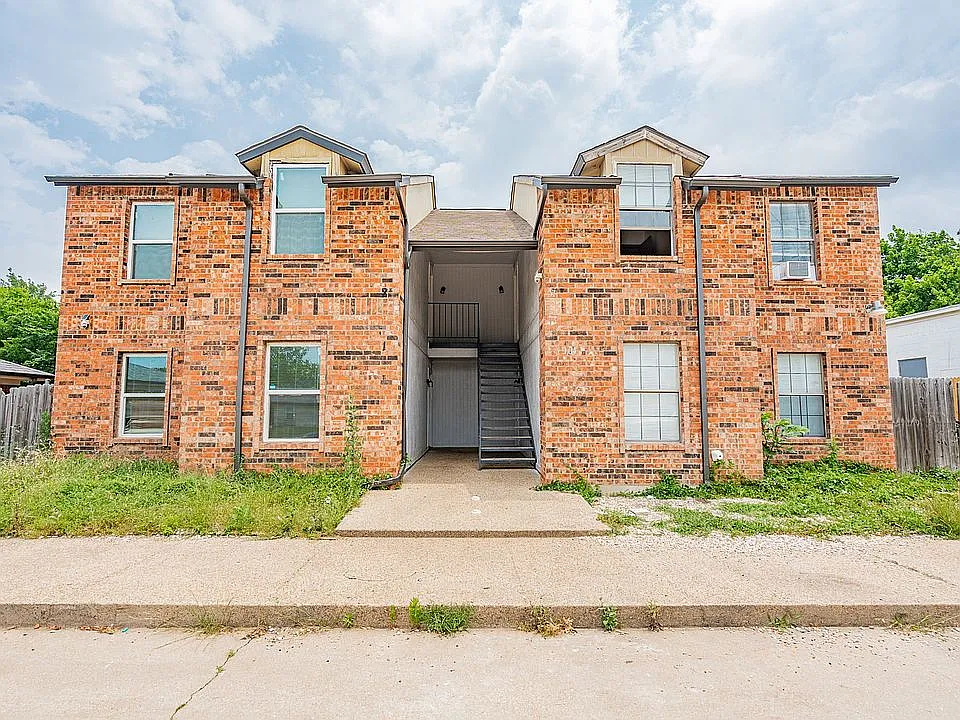 104 N Heights Dr #2
