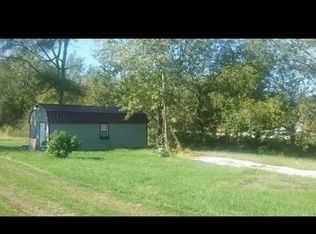 413 NE 2nd St, Melcher, IA 50163