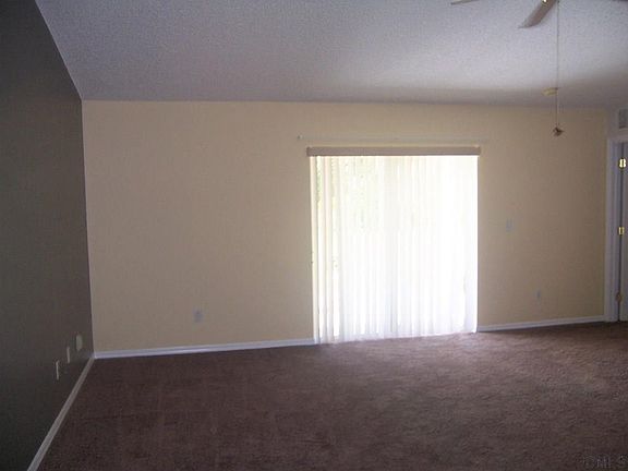 5th image of 22 Reinhardt Ln