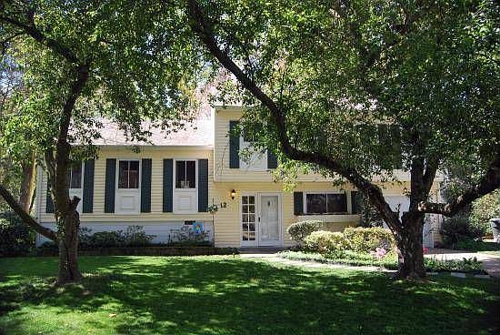 2nd image of 12 Briar Patch Pl