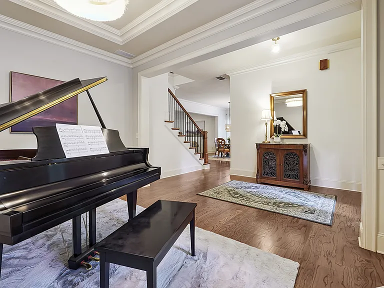 715 Saybeck Way — Photo 7