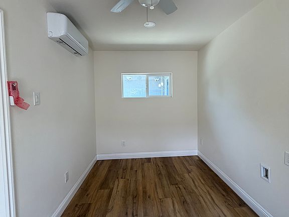 2nd image of 1515 E Rowland Ave