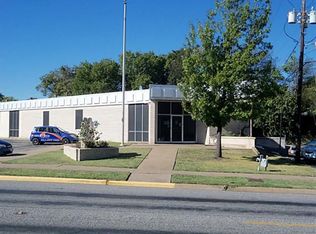 810 N Travis St, Sherman, TX 75090