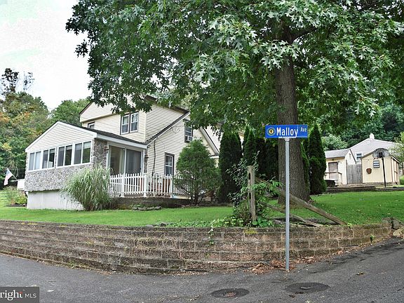 2nd image of 753 Malloy Ave