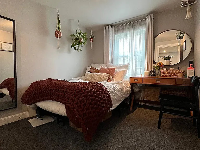 15 Surrey St #2 — Photo 11