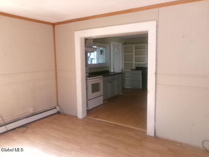 5th image of 17 Hamilton Avenue