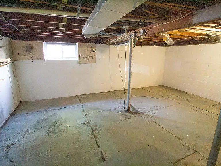 9 Spring Ave — Photo 16