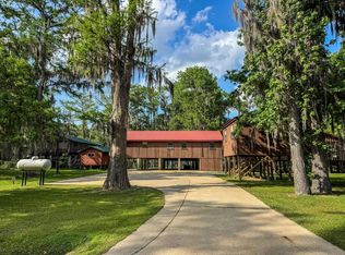 4467 Cypress Village Rd, Karnack, TX 75661
