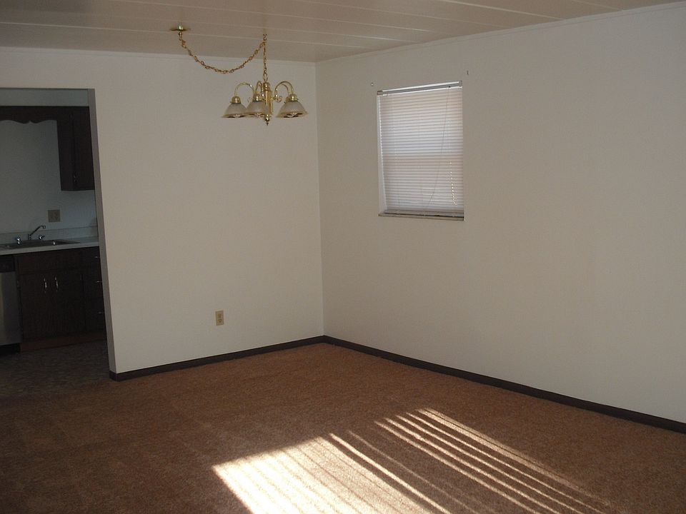 2nd image of 65 Locust Ridge Dr APT 2C