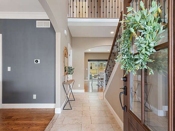 3rd image of 1107 Ashford Ct