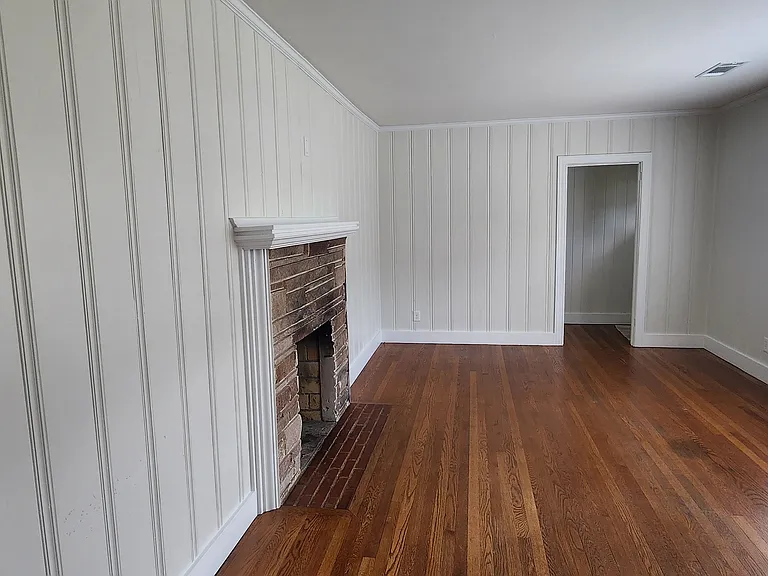1447 Grant Dr — Photo 10